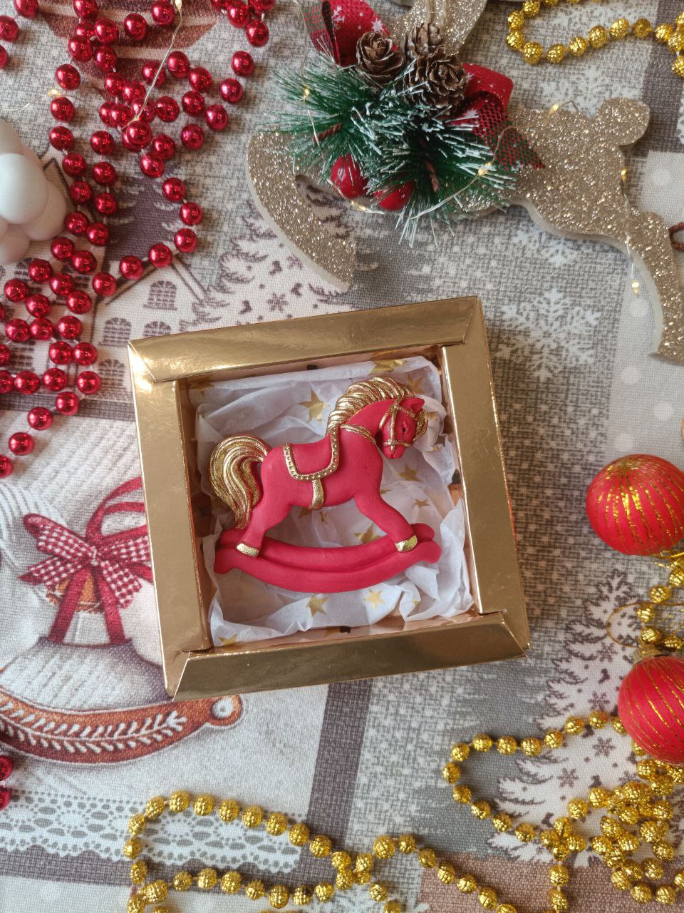 Лошадь качалка